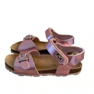 Shoe B 76 Leather Pink Metallic Shiny Fashion Girls Sandals SZ 27/ 10 US